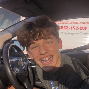 Meet your Posher, Cameron